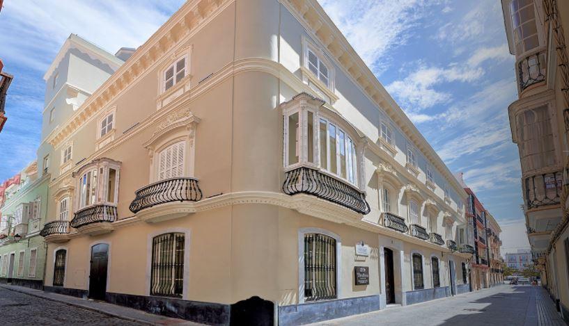Tandem Palacio Veedor De Galeras Suites Cádiz Eksteriør bilde
