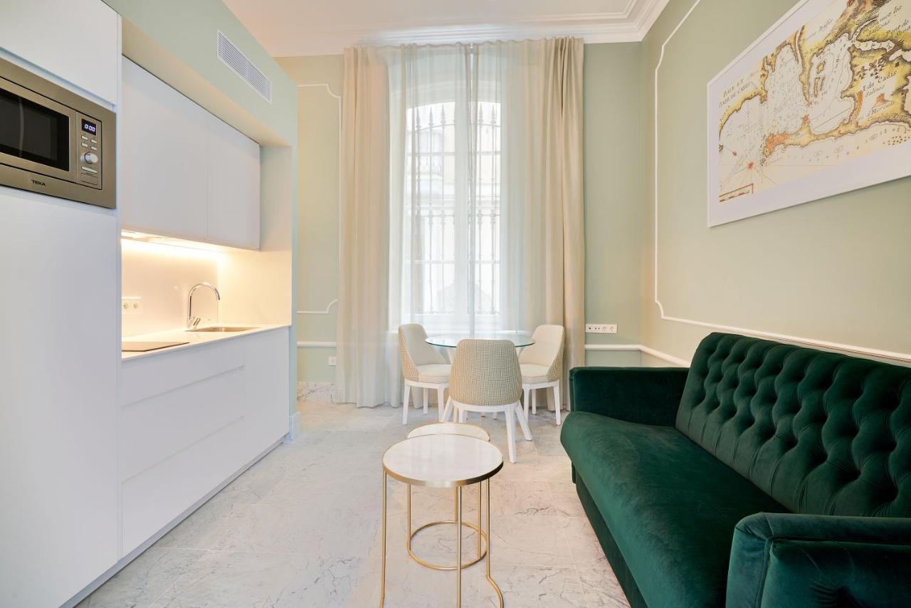 Tandem Palacio Veedor De Galeras Suites Cádiz Eksteriør bilde