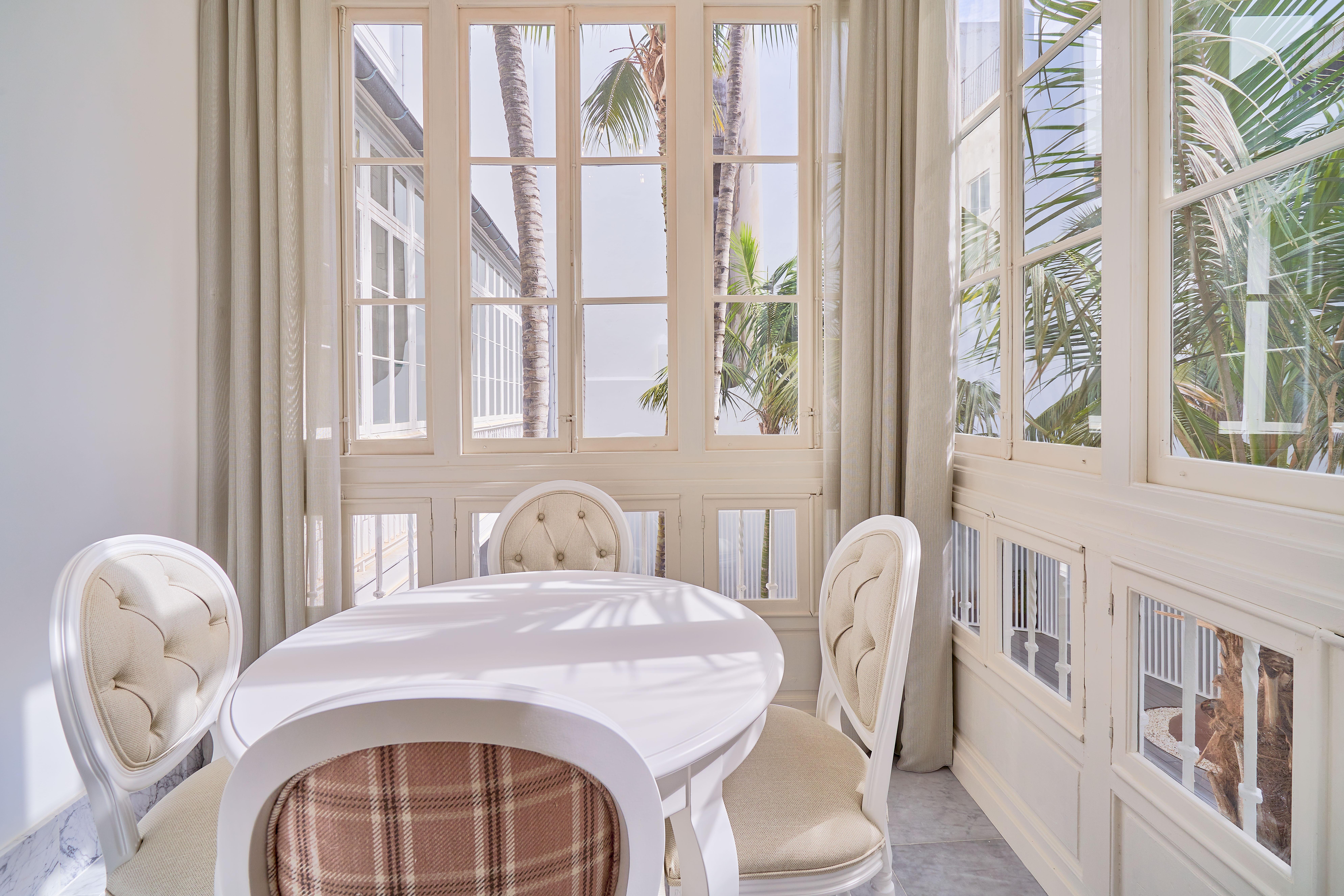 Tandem Palacio Veedor De Galeras Suites Cádiz Eksteriør bilde