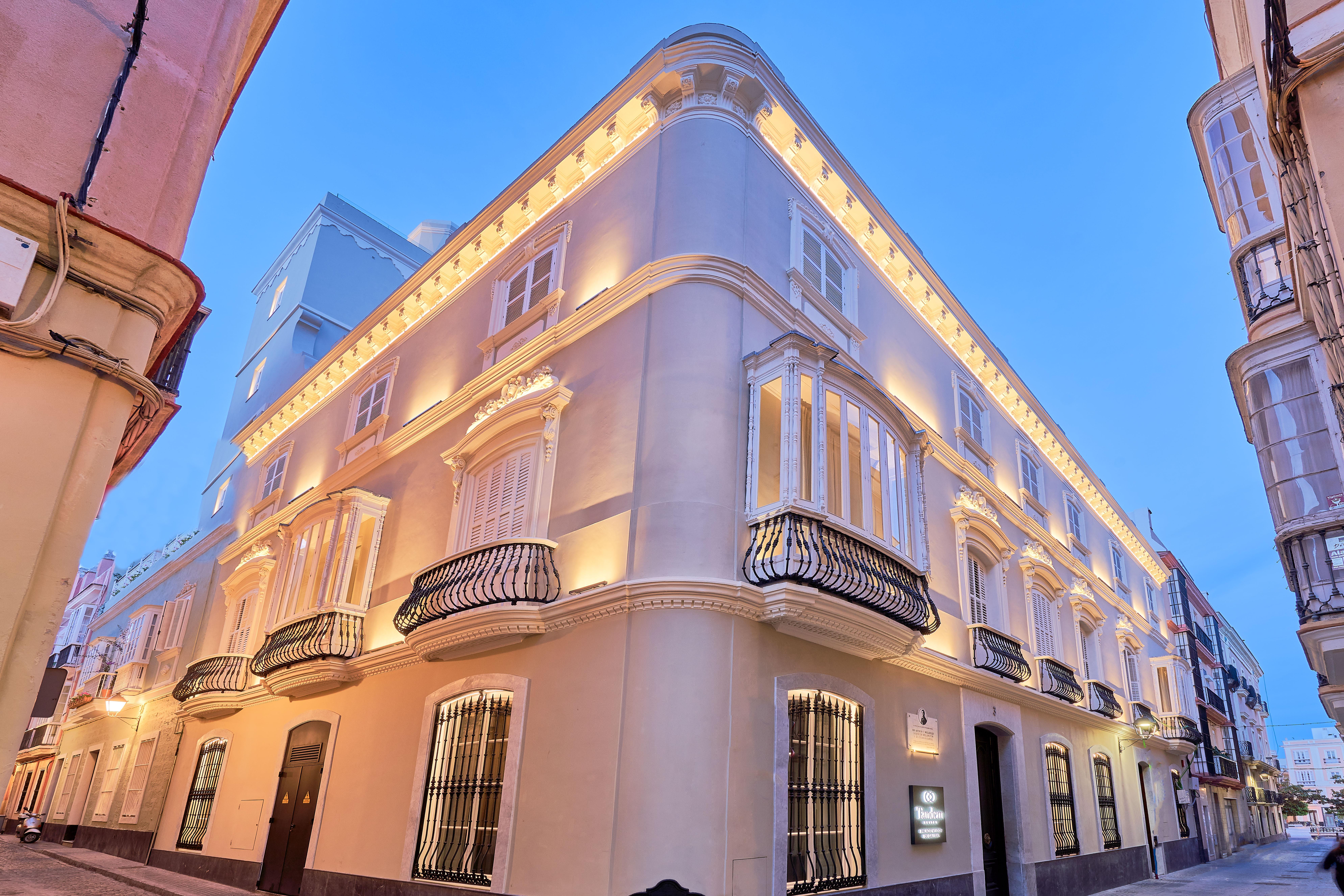 Tandem Palacio Veedor De Galeras Suites Cádiz Eksteriør bilde